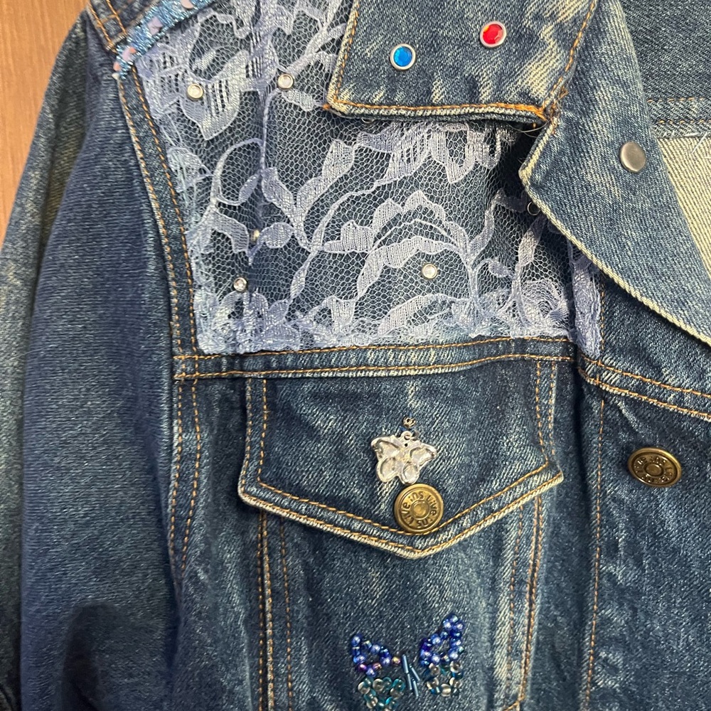 Lace-Embellished Denim Jacket - Picture 3 of 6